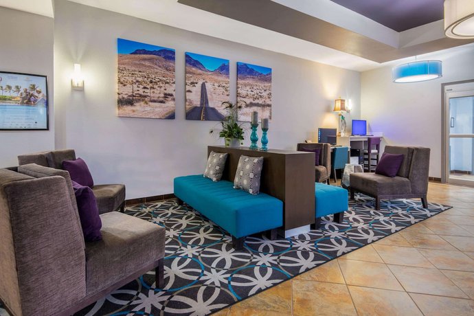 Imagen de los interiores del Hotel La Quinta Inn And Suites By Wyndham Dumas. Foto 20