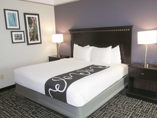Imagen de la habitación del Hotel La Quinta Inn And Suites By Wyndham Dumas. Foto 12