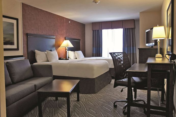 Imagen de la habitación del Hotel La Quinta Inn And Suites By Wyndham Edmond. Foto 4