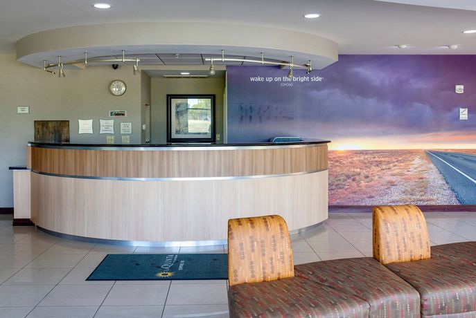Imagen de los interiores del Hotel La Quinta Inn And Suites By Wyndham Edmond. Foto 18