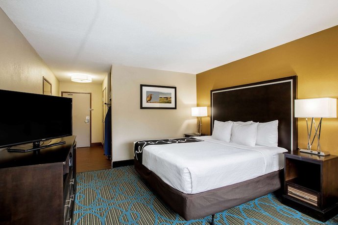 Imagen de la habitación del Hotel La Quinta Inn And Suites By Wyndham Emporia. Foto 4