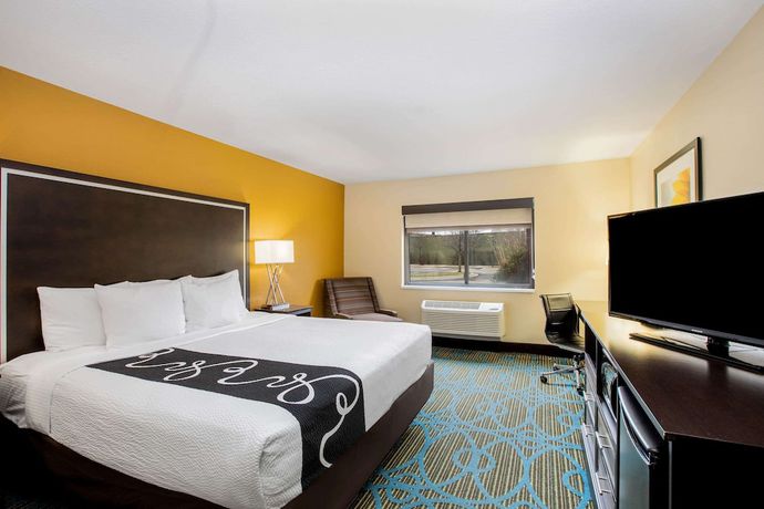 Imagen de la habitación del Hotel La Quinta Inn And Suites By Wyndham Emporia. Foto 8