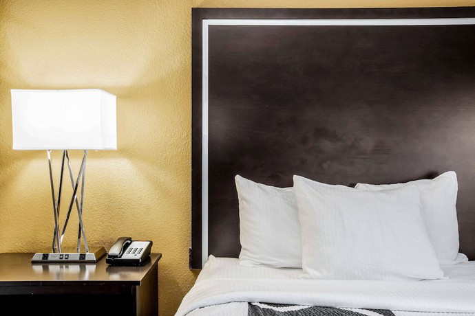 Imagen de la habitación del Hotel La Quinta Inn And Suites By Wyndham Emporia. Foto 9