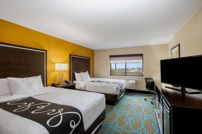 Imagen de la habitación del Hotel La Quinta Inn And Suites By Wyndham Emporia. Foto 11