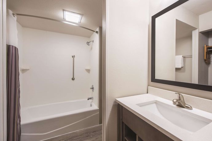 Imagen de la habitación del Hotel La Quinta Inn And Suites By Wyndham Festus - St. Louis South. Foto 7