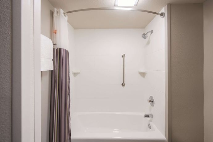 Imagen de la habitación del Hotel La Quinta Inn And Suites By Wyndham Festus - St. Louis South. Foto 13