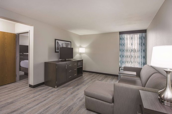 Imagen de la habitación del Hotel La Quinta Inn And Suites By Wyndham Festus - St. Louis South. Foto 14