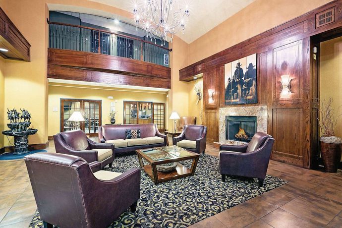 Imagen de los interiores del Hotel La Quinta Inn And Suites By Wyndham Fort Worth Ne Mall. Foto 19