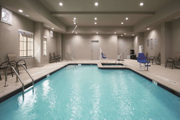 Imagen de la piscina del Hotel La Quinta Inn And Suites By Wyndham Fort Worth West - I-30. Foto 19