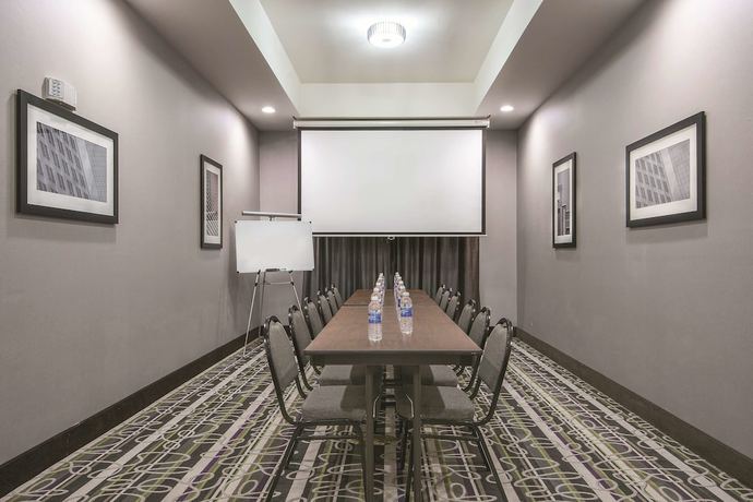 Imagen de los interiores del Hotel La Quinta Inn And Suites By Wyndham Fort Worth West - I-30. Foto 14