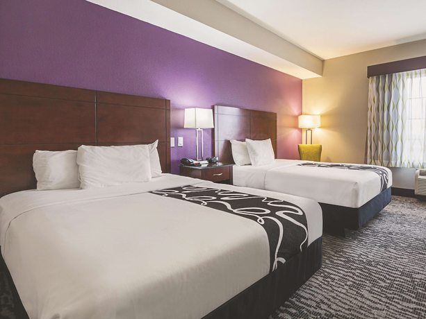 Imagen de la habitación del Hotel La Quinta Inn And Suites By Wyndham Fresno Northwest. Foto 6