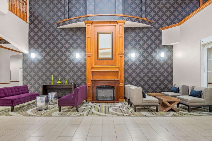 Imagen de los interiores del Hotel La Quinta Inn And Suites By Wyndham Gainesville. Foto 18