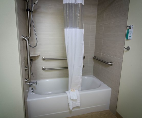 Imagen de la habitación del Hotel La Quinta Inn And Suites By Wyndham Grand Forks. Foto 2