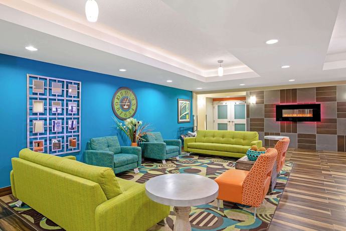 Imagen de los interiores del Hotel La Quinta Inn And Suites By Wyndham Grand Forks. Foto 15