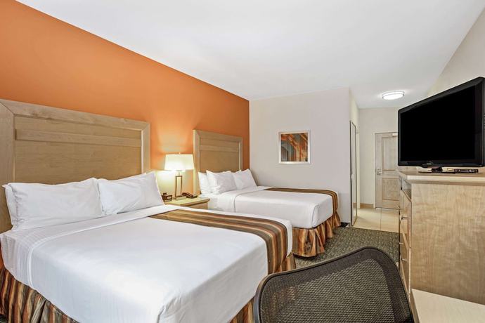 Imagen de la habitación del Hotel La Quinta Inn And Suites By Wyndham Grand Forks. Foto 8