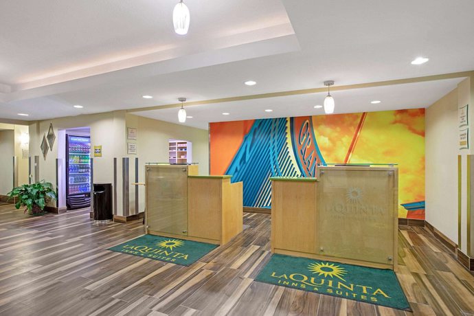 Imagen de los interiores del Hotel La Quinta Inn And Suites By Wyndham Grand Forks. Foto 18
