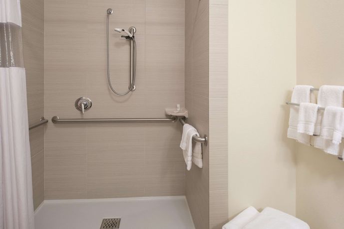 Imagen de la habitación del Hotel La Quinta Inn And Suites By Wyndham Grand Forks. Foto 12