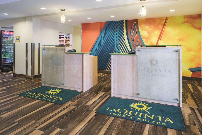 Imagen de los interiores del Hotel La Quinta Inn And Suites By Wyndham Grand Forks. Foto 20