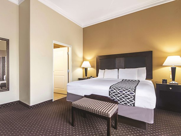 Imagen de la habitación del Hotel La Quinta Inn And Suites By Wyndham Houston New Caney. Foto 10
