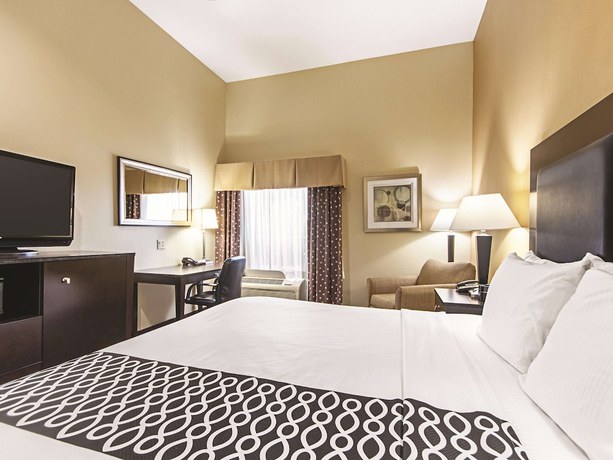 Imagen de la habitación del Hotel La Quinta Inn And Suites By Wyndham Houston New Caney. Foto 12