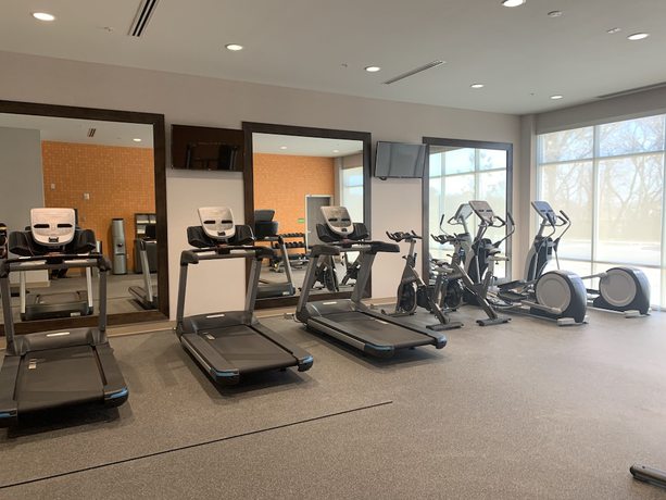 Imagen de los interiores del Hotel La Quinta Inn And Suites By Wyndham Kansas City Beacon Hill. Foto 19
