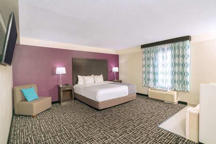 Imagen de la habitación del Hotel La Quinta Inn And Suites By Wyndham Latham Albany Airport. Foto 10