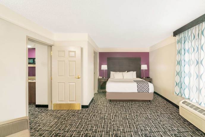 Imagen de la habitación del Hotel La Quinta Inn And Suites By Wyndham Latham Albany Airport. Foto 13