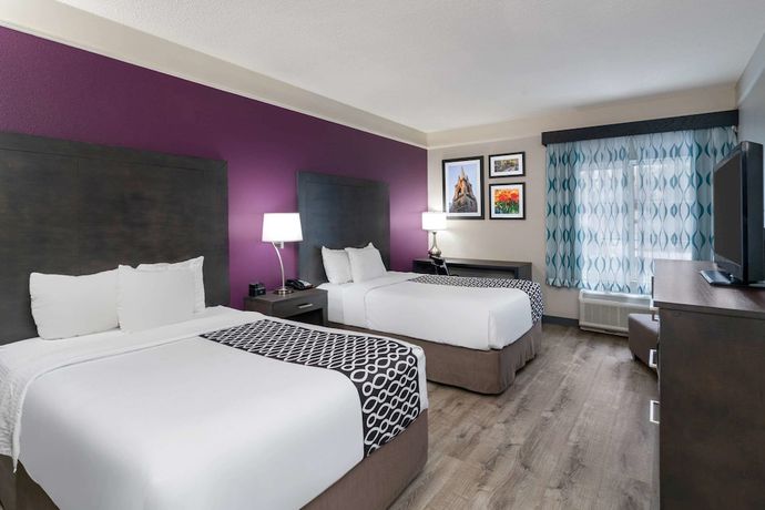 Imagen de la habitación del Hotel La Quinta Inn And Suites By Wyndham Latham Albany Airport. Foto 17