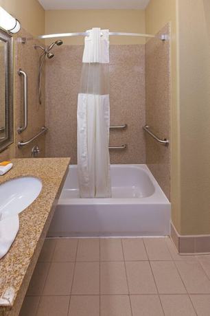 Imagen de la habitación del Hotel La Quinta Inn And Suites By Wyndham Livingston. Foto 6