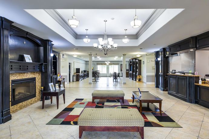 Imagen de los interiores del Hotel La Quinta Inn And Suites By Wyndham Livingston. Foto 13