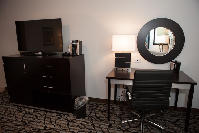 Imagen de la habitación del Hotel La Quinta Inn And Suites By Wyndham Lubbock Southwest. Foto 5