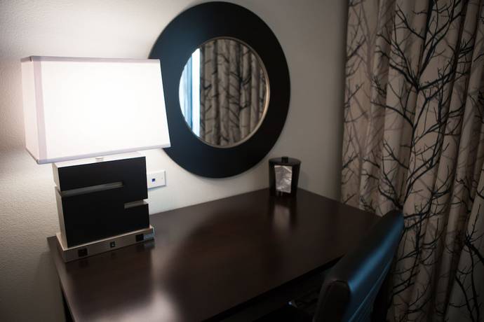 Imagen de la habitación del Hotel La Quinta Inn And Suites By Wyndham Lubbock Southwest. Foto 15