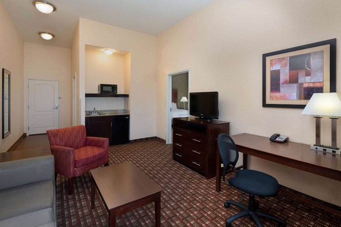Imagen de la habitación del Hotel La Quinta Inn And Suites By Wyndham Macon West. Foto 8