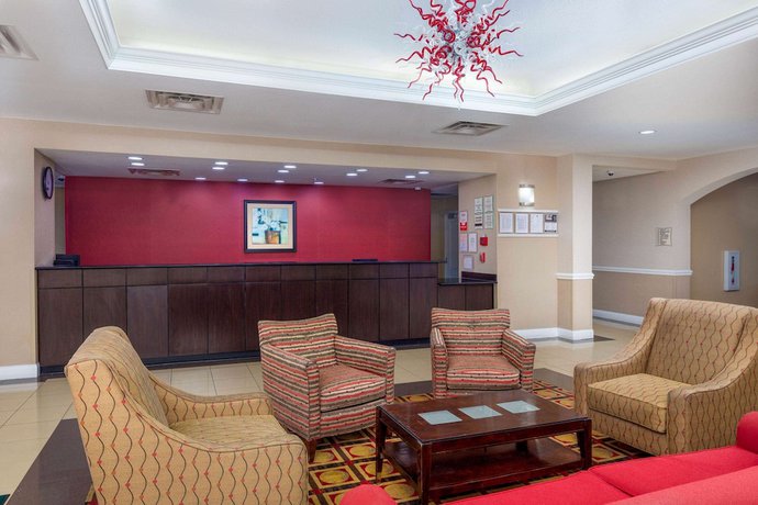 Imagen de los interiores del Hotel La Quinta Inn And Suites By Wyndham Macon West. Foto 19