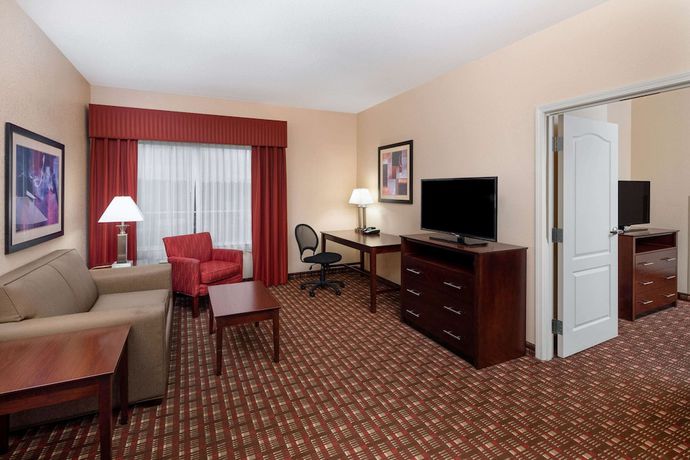 Imagen de la habitación del Hotel La Quinta Inn And Suites By Wyndham Macon West. Foto 11