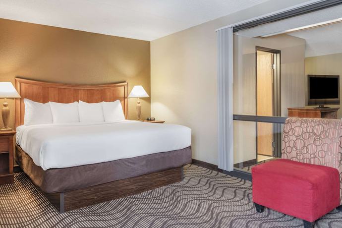 Imagen de la habitación del Hotel La Quinta Inn And Suites By Wyndham Minneapolis-minnetonka. Foto 6