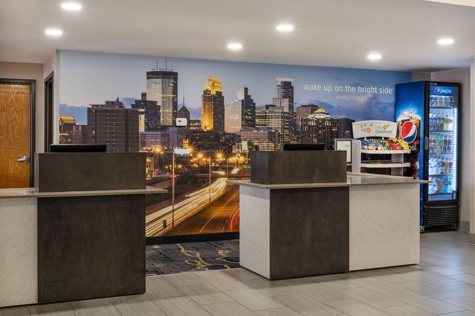 Imagen de los interiores del Hotel La Quinta Inn And Suites By Wyndham Minneapolis-minnetonka. Foto 13