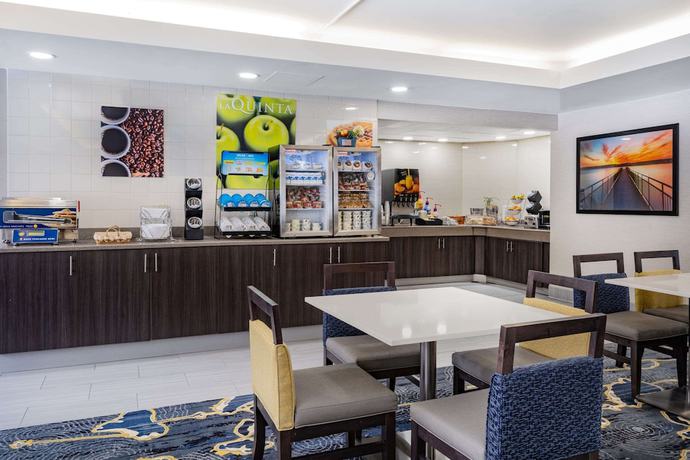 Imagen del bar/restaurante del Hotel La Quinta Inn And Suites By Wyndham Minneapolis-minnetonka. Foto 3