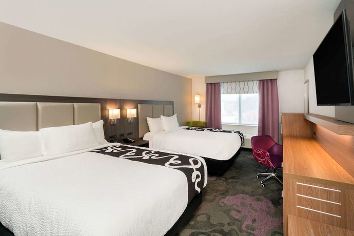 Imagen de la habitación del Hotel La Quinta Inn And Suites By Wyndham Mobile. Foto 10