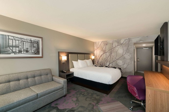 Imagen de la habitación del Hotel La Quinta Inn And Suites By Wyndham Mobile. Foto 11