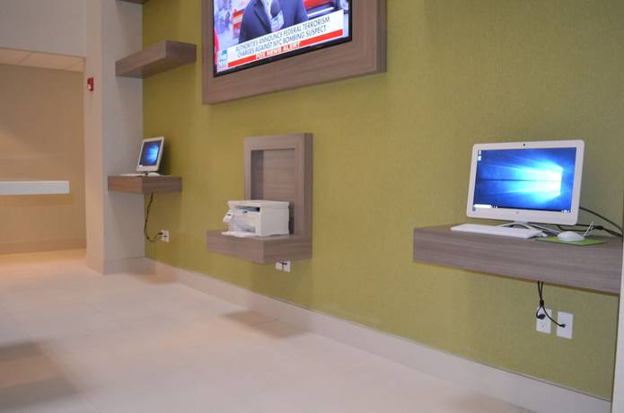 Imagen de los interiores del Hotel La Quinta Inn And Suites By Wyndham Moscow Pullman. Foto 19