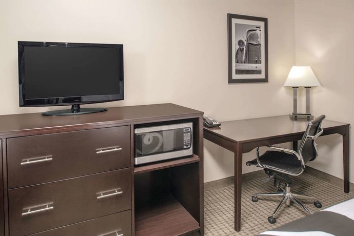 Imagen de la habitación del Hotel La Quinta Inn And Suites By Wyndham Moscow Pullman. Foto 15