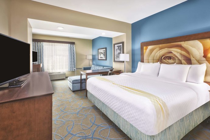 Imagen de la habitación del Hotel La Quinta Inn And Suites By Wyndham Niagara Falls. Foto 6