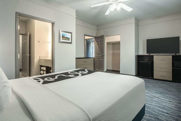 Imagen de la habitación del Hotel La Quinta Inn And Suites By Wyndham Phoenix I-10 West. Foto 9