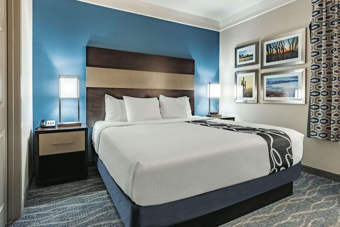 Imagen de la habitación del Hotel La Quinta Inn And Suites By Wyndham Phoenix I-10 West. Foto 12