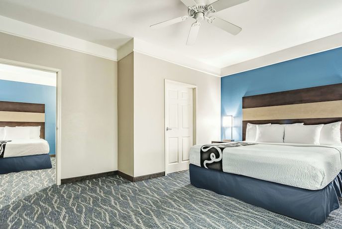 Imagen de la habitación del Hotel La Quinta Inn And Suites By Wyndham Phoenix I-10 West. Foto 13