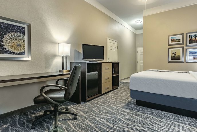 Imagen de la habitación del Hotel La Quinta Inn And Suites By Wyndham Phoenix I-10 West. Foto 14