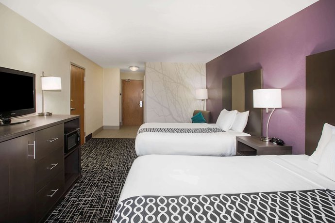 Imagen de la habitación del Hotel La Quinta Inn And Suites By Wyndham Pontoon Beach. Foto 7