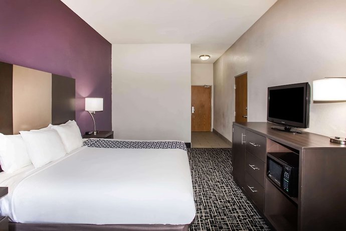 Imagen de la habitación del Hotel La Quinta Inn And Suites By Wyndham Pontoon Beach. Foto 10