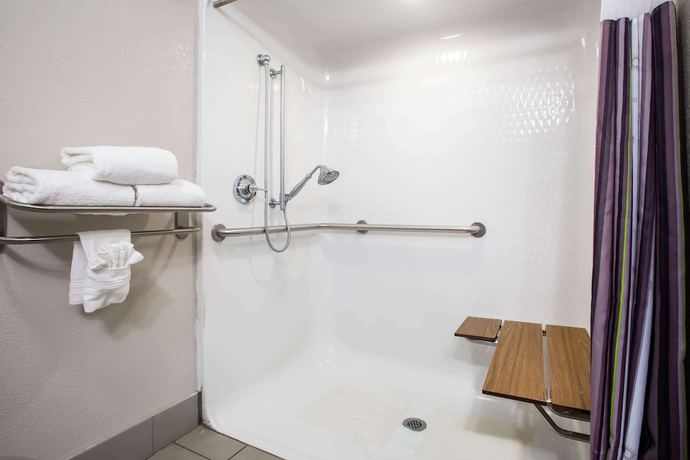 Imagen de la habitación del Hotel La Quinta Inn And Suites By Wyndham Pontoon Beach. Foto 14